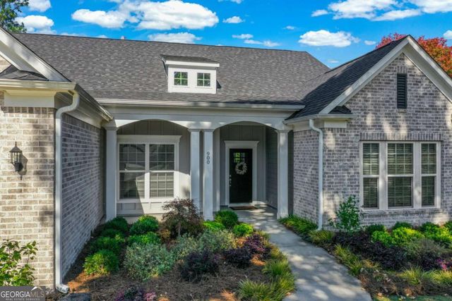 900 Ravenwood Way, Canton, GA 30115