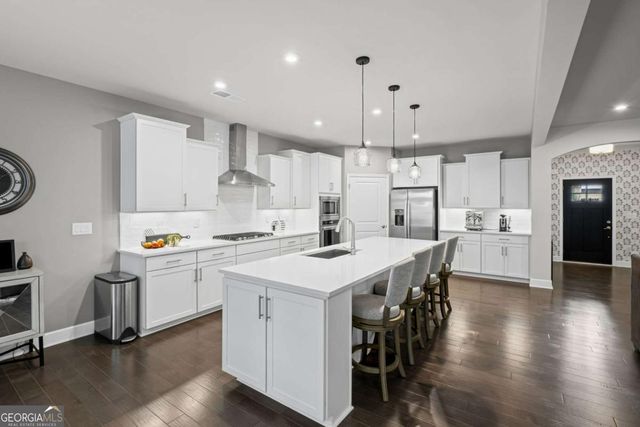 900 Ravenwood Way, Canton, GA 30115