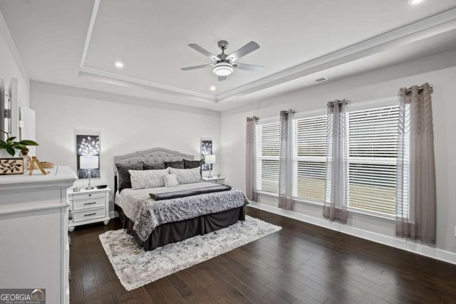 900 Ravenwood Way, Canton, GA 30115