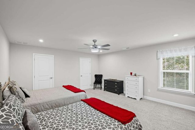 900 Ravenwood Way, Canton, GA 30115