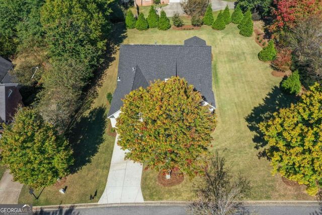 900 Ravenwood Way, Canton, GA 30115