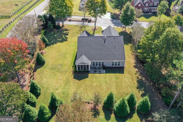 900 Ravenwood Way, Canton, GA 30115