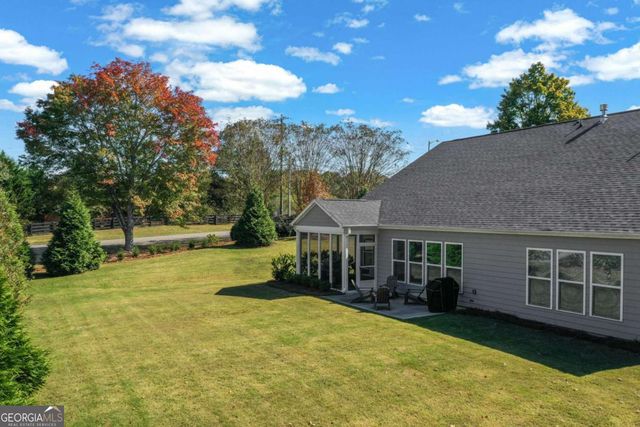 900 Ravenwood Way, Canton, GA 30115