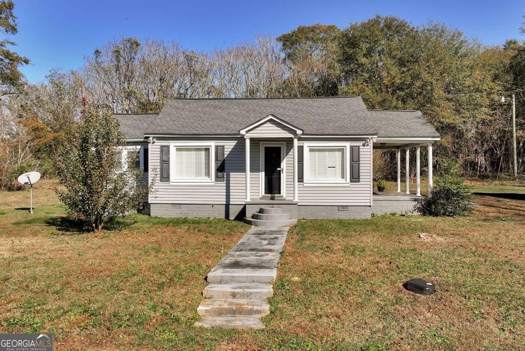 111 College Avenue, Canon, GA 30520 — exterior