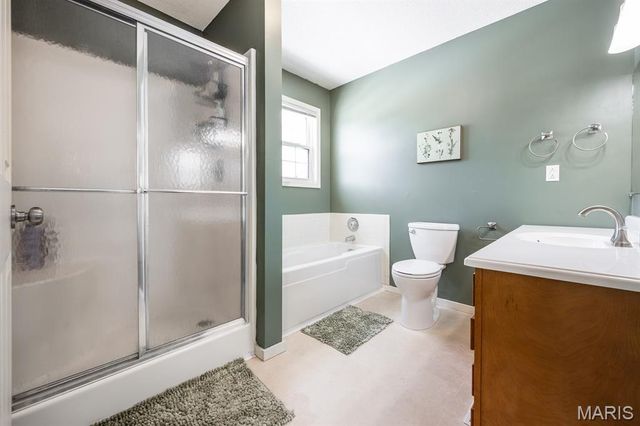 4800 Brecht Lane, Godfrey, IL 62035