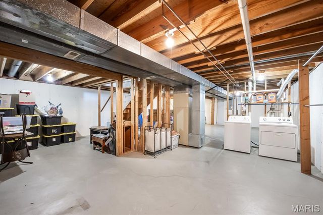 4800 Brecht Lane, Godfrey, IL 62035