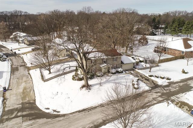 4800 Brecht Lane, Godfrey, IL 62035