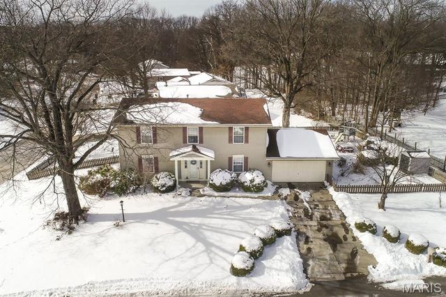 4800 Brecht Lane, Godfrey, IL 62035