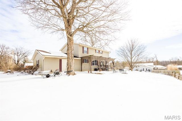 4800 Brecht Lane, Godfrey, IL 62035