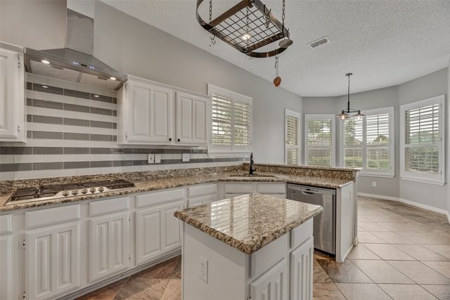 1501 Mission Ridge Trail, Carrollton, TX 75007