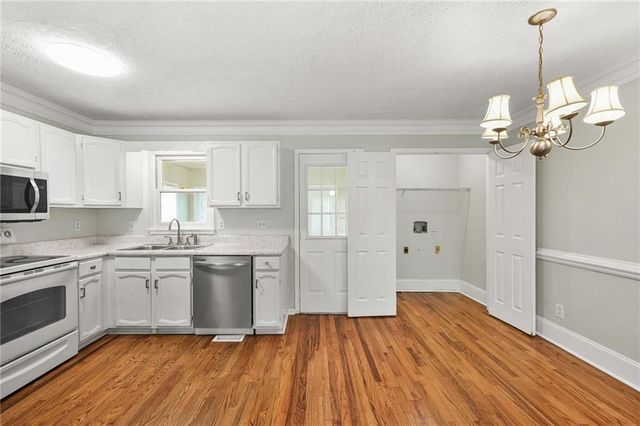 140 Davis Mill Court, Lawrenceville, GA 30044