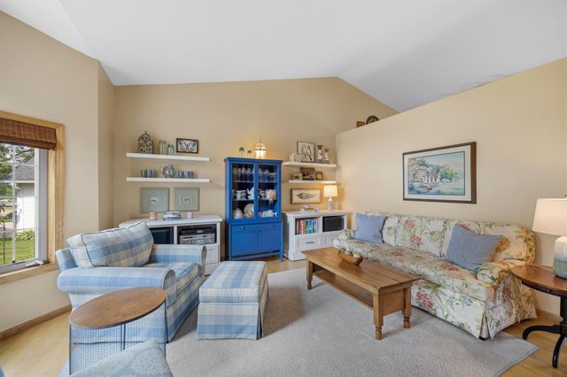 22002 Elm Parkway, Rogers, MN 55374