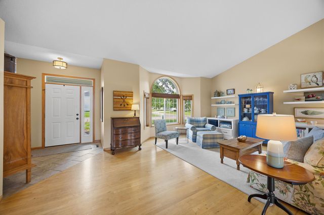 22002 Elm Parkway, Rogers, MN 55374