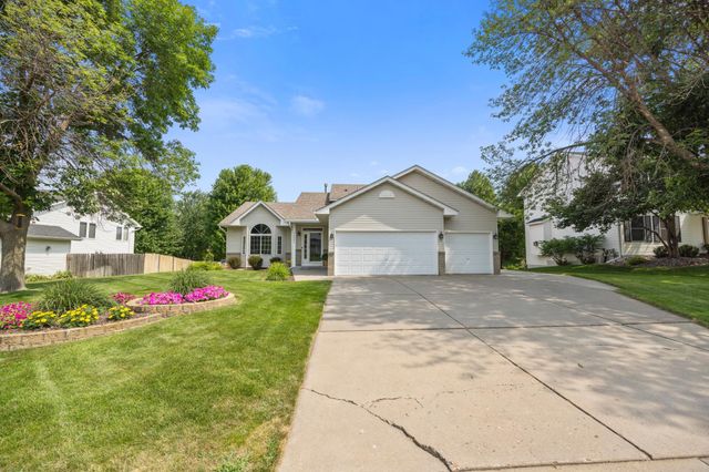 22002 Elm Parkway, Rogers, MN 55374