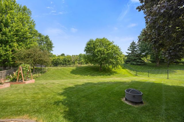 22002 Elm Parkway, Rogers, MN 55374