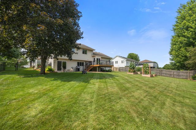 22002 Elm Parkway, Rogers, MN 55374