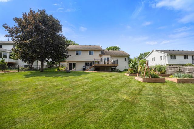 22002 Elm Parkway, Rogers, MN 55374