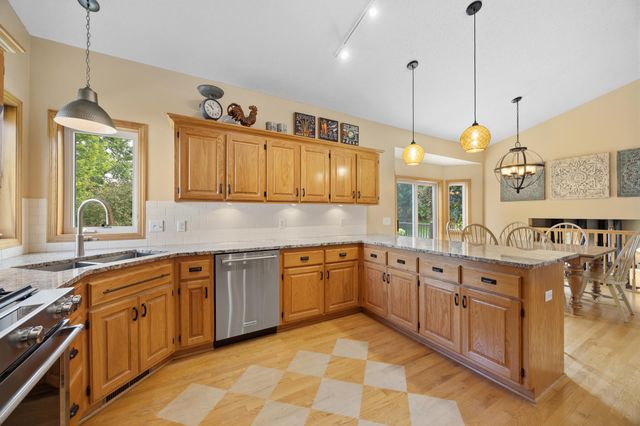 22002 Elm Parkway, Rogers, MN 55374