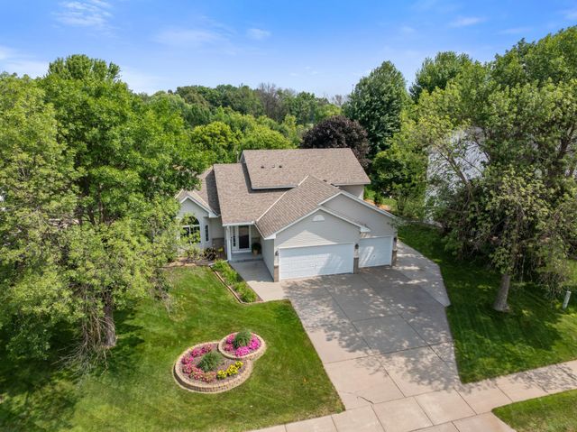 22002 Elm Parkway, Rogers, MN 55374