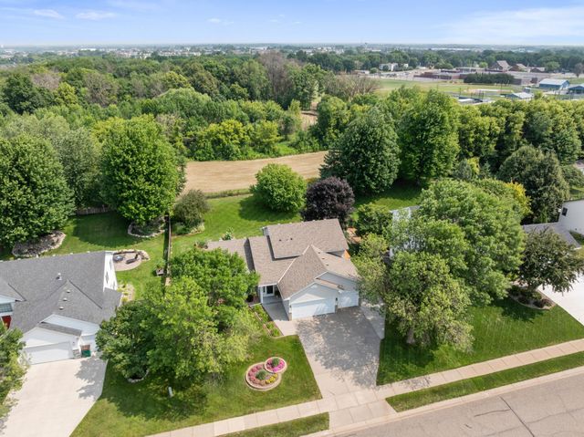 22002 Elm Parkway, Rogers, MN 55374