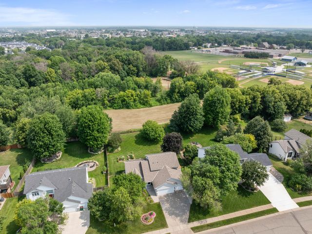 22002 Elm Parkway, Rogers, MN 55374