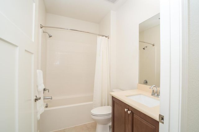 1050 Pacifico Ln, El Dorado Hills, CA 95762