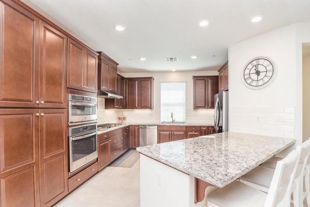 1050 Pacifico Ln, El Dorado Hills, CA 95762