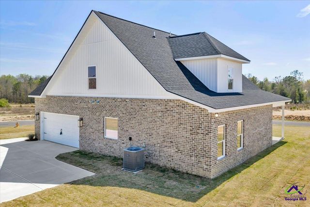 426 Burlington Drive, Macon, GA 31052