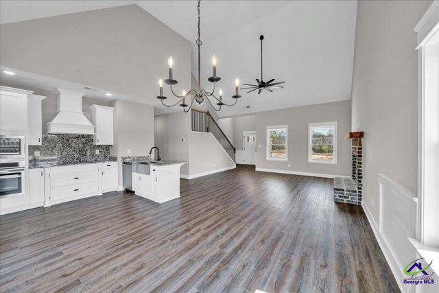 426 Burlington Drive, Macon, GA 31052