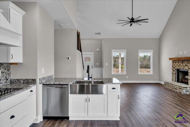 426 Burlington Drive, Macon, GA 31052