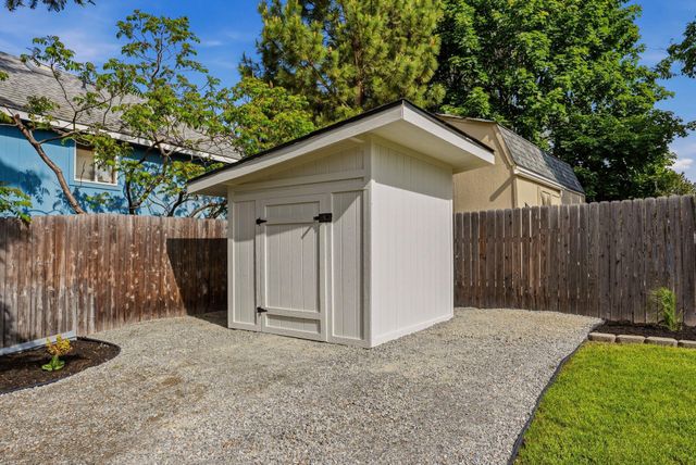 209 N Wright Blvd, Liberty Lake, WA 99019