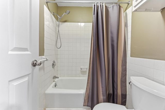 1023 Smetana Road 6, Hopkins, MN 55343