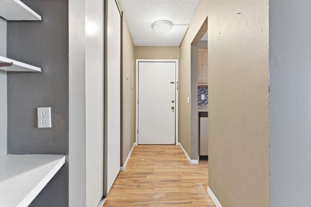 1023 Smetana Road 6, Hopkins, MN 55343