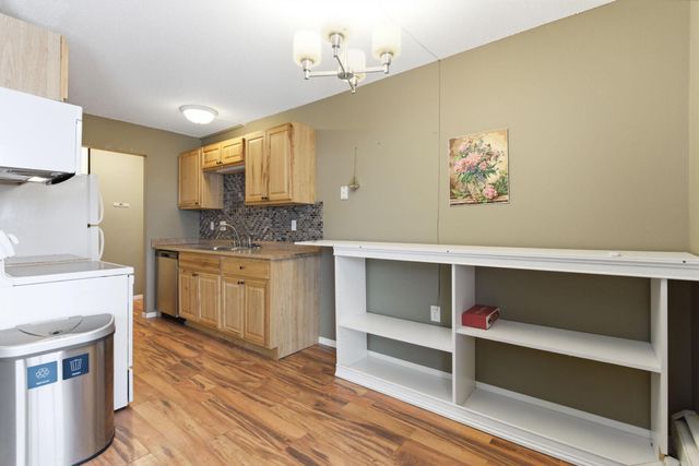 1023 Smetana Road 6, Hopkins, MN 55343