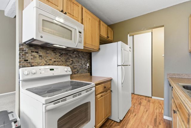 1023 Smetana Road 6, Hopkins, MN 55343