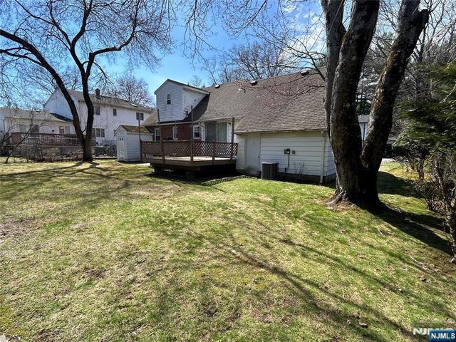 33 Haring Street, Closter, NJ 07624