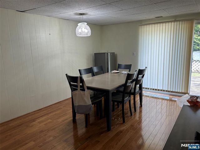 33 Haring Street, Closter, NJ 07624