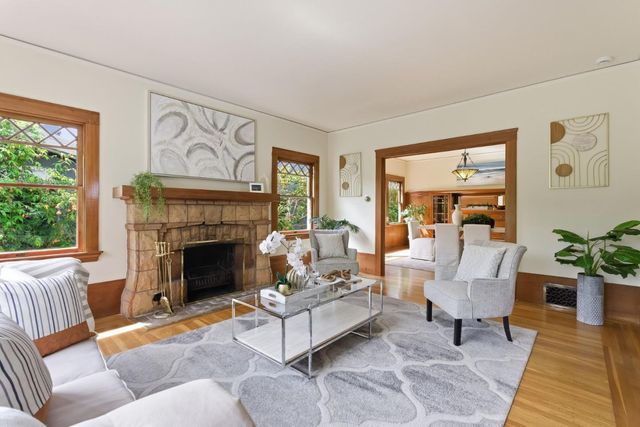 5887 Chabot Court, Oakland, CA 94618