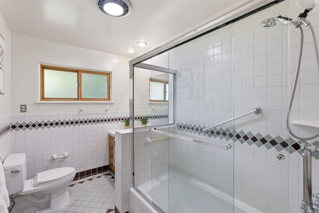5887 Chabot Court, Oakland, CA 94618
