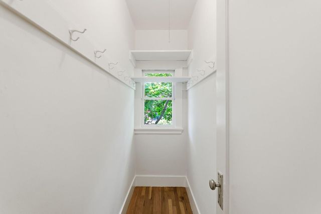 5887 Chabot Court, Oakland, CA 94618