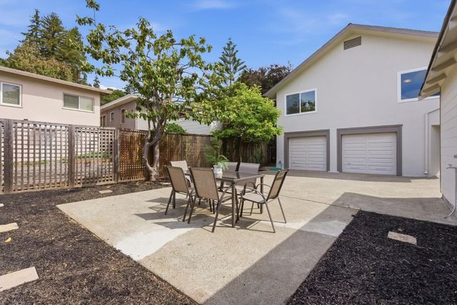 5887 Chabot Court, Oakland, CA 94618