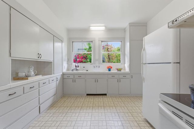 5887 Chabot Court, Oakland, CA 94618
