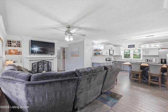 5404 Carol Way, Louisville, KY 40214