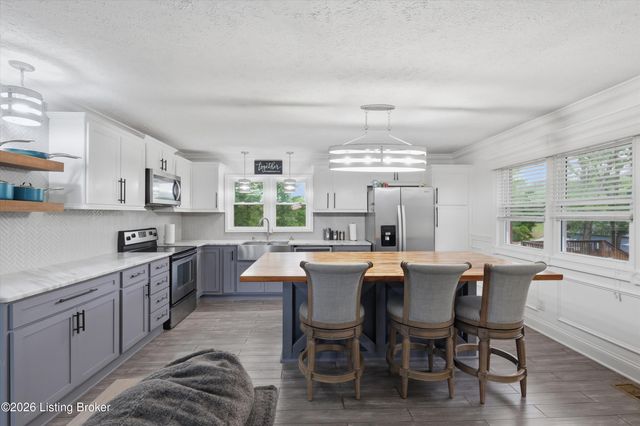 5404 Carol Way, Louisville, KY 40214