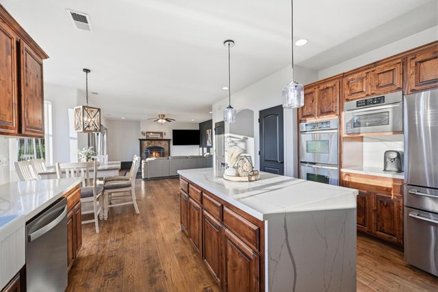 4090 Puzzlewood Ln, Auburn, CA 95602