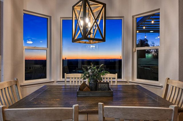 4090 Puzzlewood Ln, Auburn, CA 95602