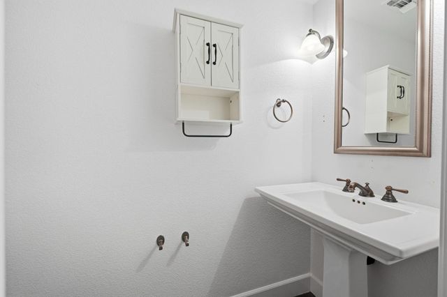 4090 Puzzlewood Ln, Auburn, CA 95602