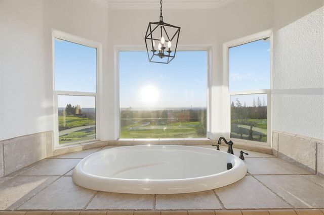 4090 Puzzlewood Ln, Auburn, CA 95602