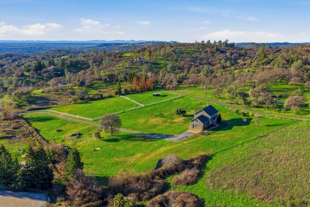 4090 Puzzlewood Ln, Auburn, CA 95602