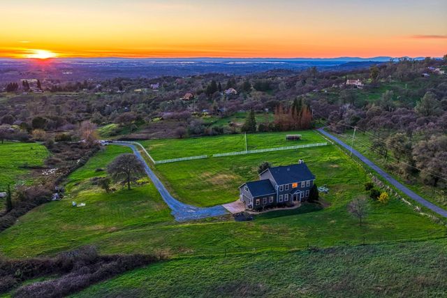 4090 Puzzlewood Ln, Auburn, CA 95602